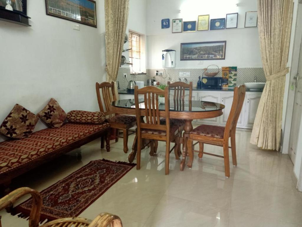 Aaron'S Homestay Kochi Ngoại thất bức ảnh