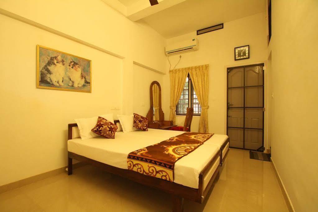 Aaron'S Homestay Kochi Ngoại thất bức ảnh