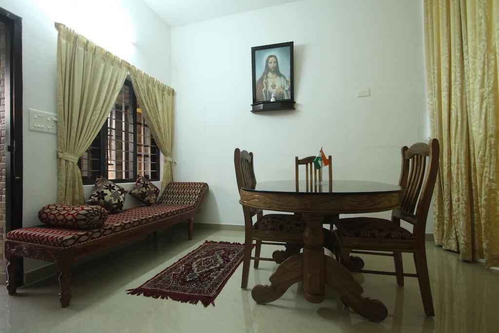 Aaron'S Homestay Kochi Ngoại thất bức ảnh